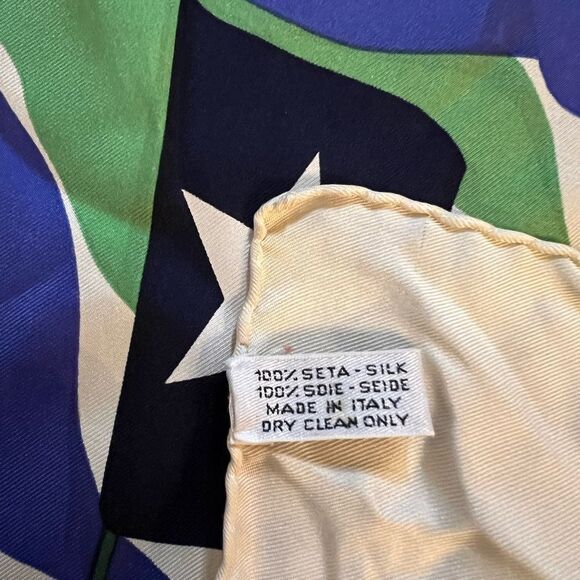 AUTH CHANEL FLAG SCARF- 100% silk - Picture 6 of 6